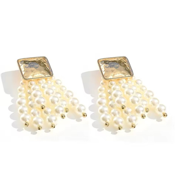 Zara White Cascade Beaded Elegant Gold and White Pearl Drop Earrings - Picture 2 of 5